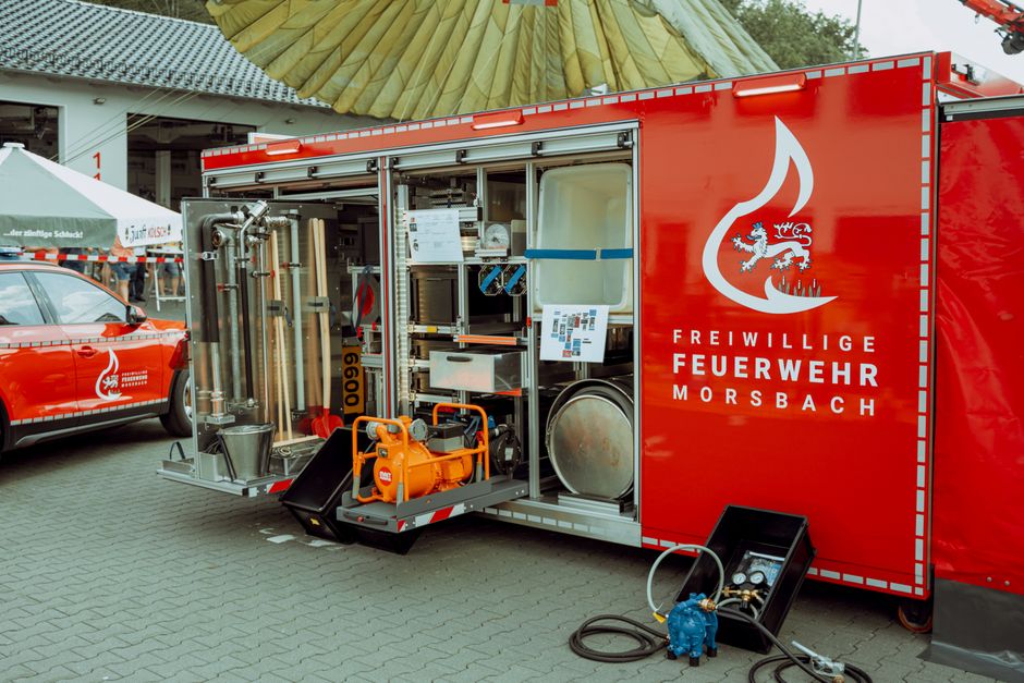 Feuerwehr Löschfahrzeug Einsatzkräfte