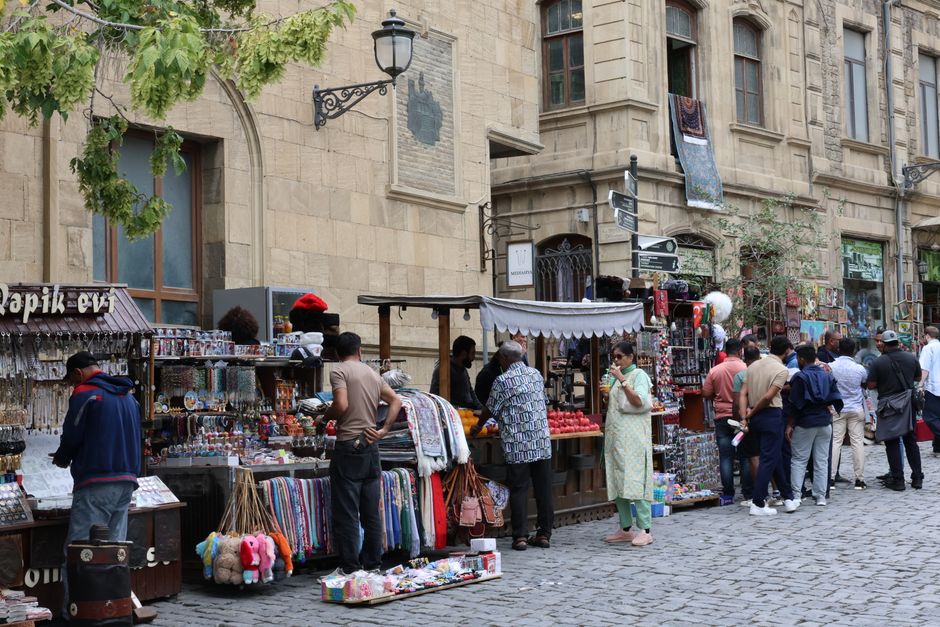 Markt Sande Geschäfte Cafés